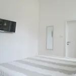 En-suite Rose On Rokova Street - 5 Min Walk To The Old Town Of Affittacamere